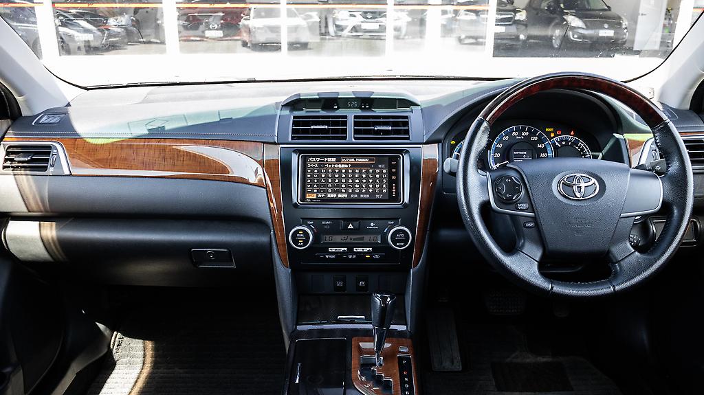 2013 Toyota Camry F hybrid , E seats, Push start image 321148