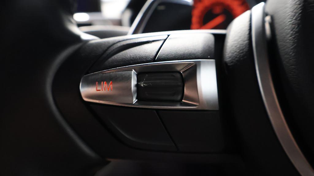 2012 Bmw 320i Motorsport image 325837