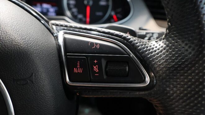 2013 Audi A4 Avant 2.0TFSI S-Line Package image 322385