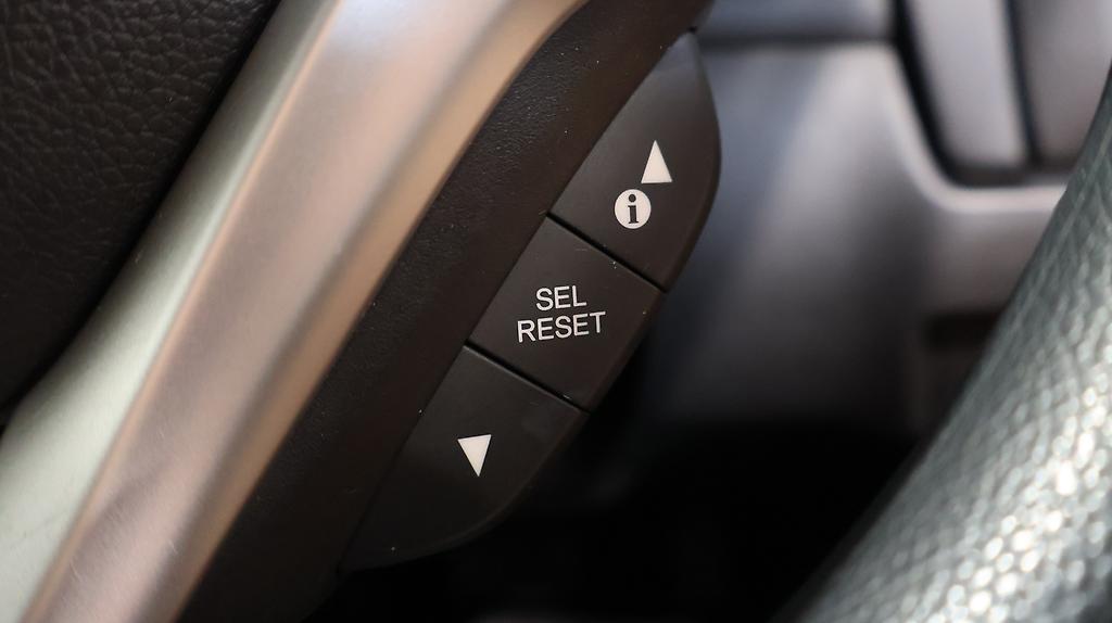 2015 Honda Fit Hybrid F-Package image 323879