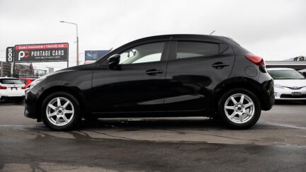 2016 Mazda Demio 13S Push start I Stop image 326150