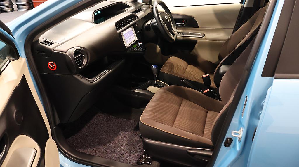 2012 Toyota Aqua G Model, Push Start, Reverse Camera, Low KMS image 322847