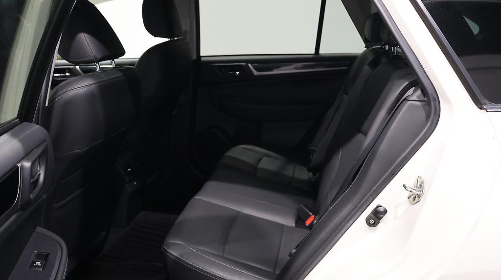 2016 Subaru Outback Limited AWD image 326505