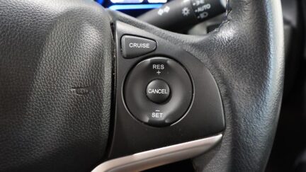 2015 Honda Fit Hybrid L-Package image 323291