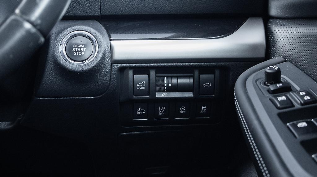 2015 Subaru Outback Limited AWD  Eyesight Leather image 324738