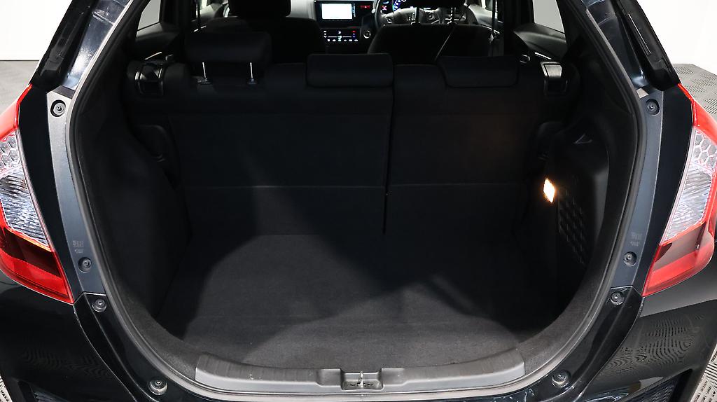 2015 Honda Fit Hybrid S-Package image 326541