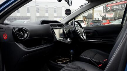 2014 Toyota Aqua X-Urban Body kit , Push start image 324913