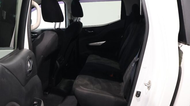 2018 Nissan Navara ST 2.3D/4WD/7AM/UT/4 image 322000