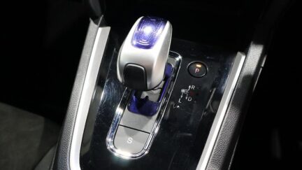 2015 Honda Shuttle Hybrid X image 323766