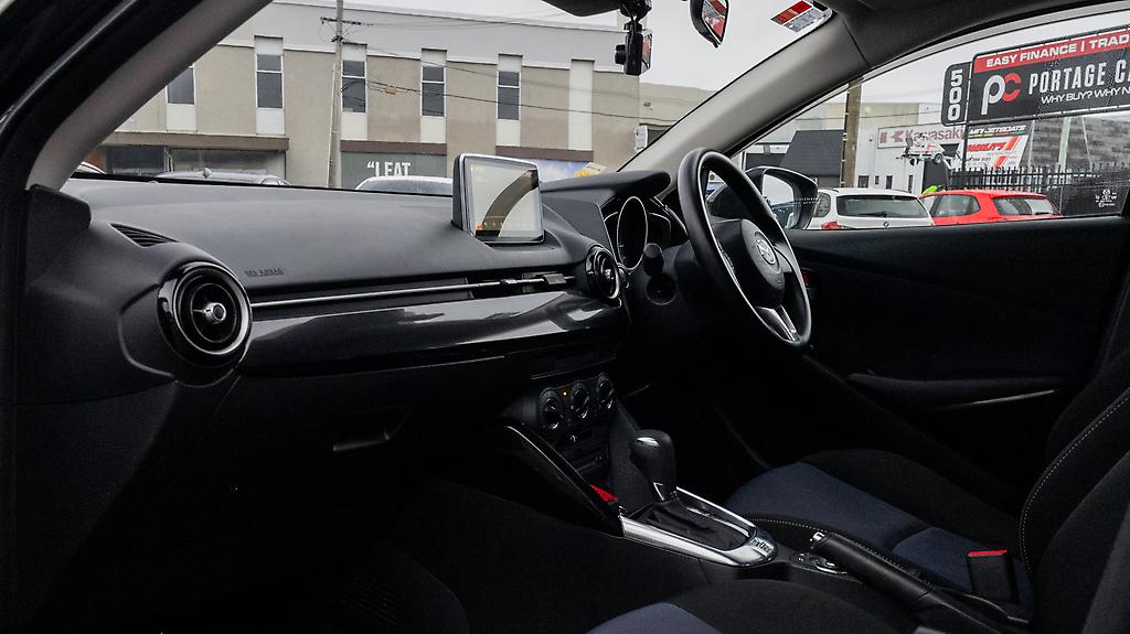 2016 Mazda Demio 13S Push start I Stop image 326165