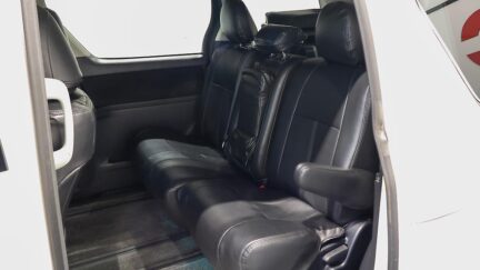 2012 Toyota Alphard 240S image 324840