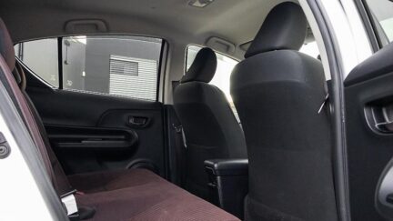 2014 Toyota Aqua G Model, Push Start, Reverse Camera, Cruise Control image 324248