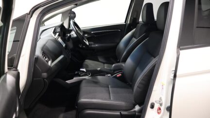 2013 Honda Fit Hybrid L Package image 323778