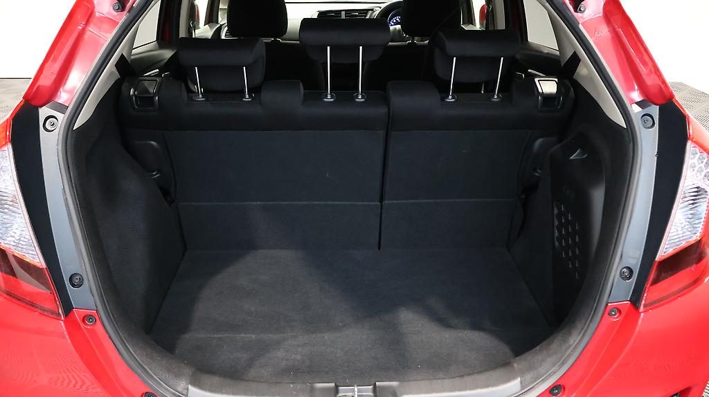 2015 Honda Fit Hybrid F-Package image 323867