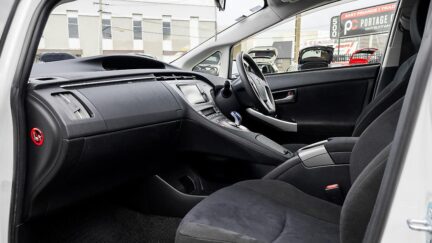 2014 Toyota Prius F spec, Hybrid, Push start image 324317