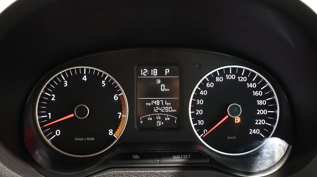 2010 Volkswagen Polo BLUETOOTH + REVERSE CAMERA image 324650