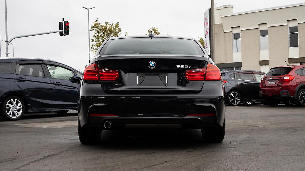 2013 Bmw 320i M sport image 326129
