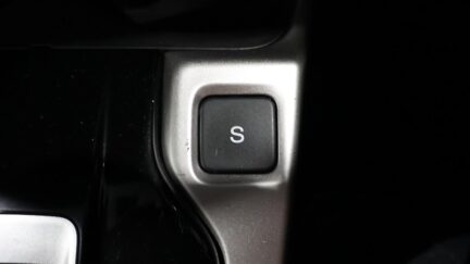 2014 Honda Fit Hybrid F-Package image 321944