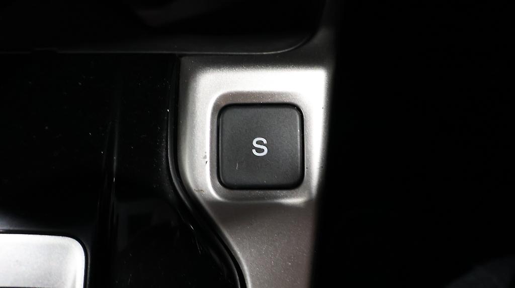 2014 Honda Fit Hybrid F-Package image 321944