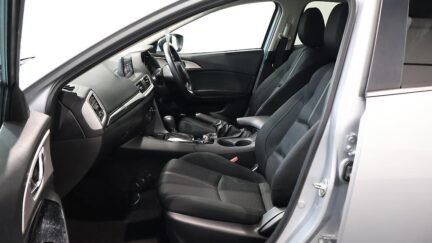 2017 Mazda Axela 15S, Reverse Camera, Push Start image 325691