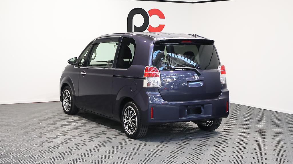 2012 Toyota Spade Alloy Wheels – Push Button Start image 326609