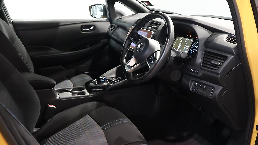 2021 Nissan Leaf X Model, Pro Pilot, 86.7% SOH image 323374