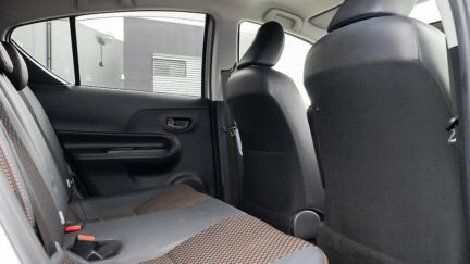 2015 Toyota Aqua X- Urban F spec image 324268