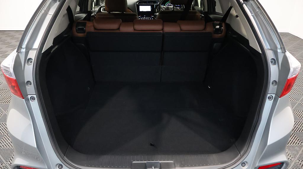 2016 Honda Shuttle Hybrid Z Style Edition image 324029