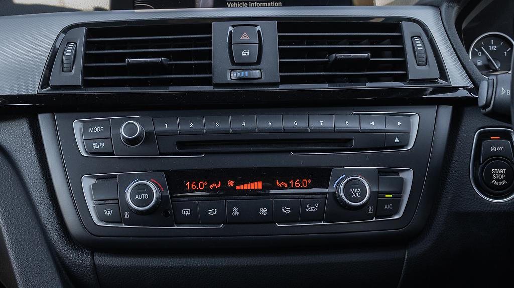 2013 Bmw 320i 320i M Sports , Parking sensors image 321239