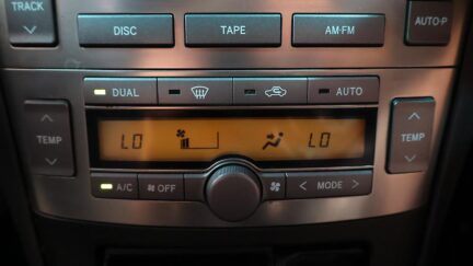 2004 Toyota Avensis image 326807