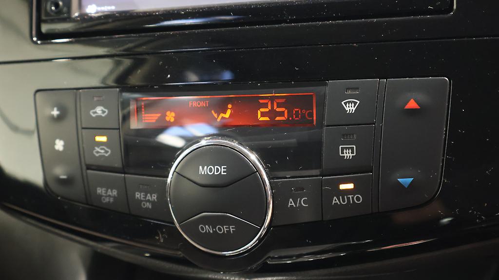 2014 Nissan Serena Highway Star S-Hybrid Advanced safety Package image 326414