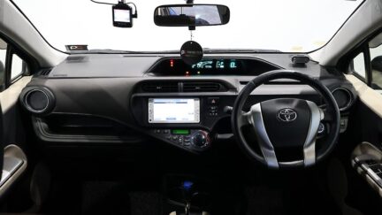 2012 Toyota Aqua Push Button Start image 323054