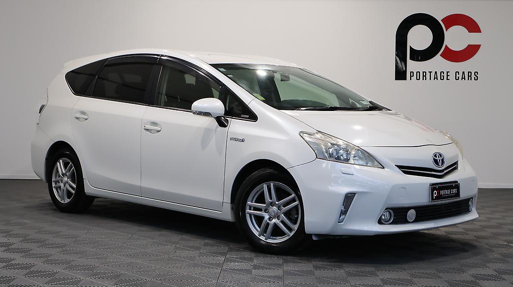 2012 Toyota Prius ALPHA HYBRID 7 Seater image 324108