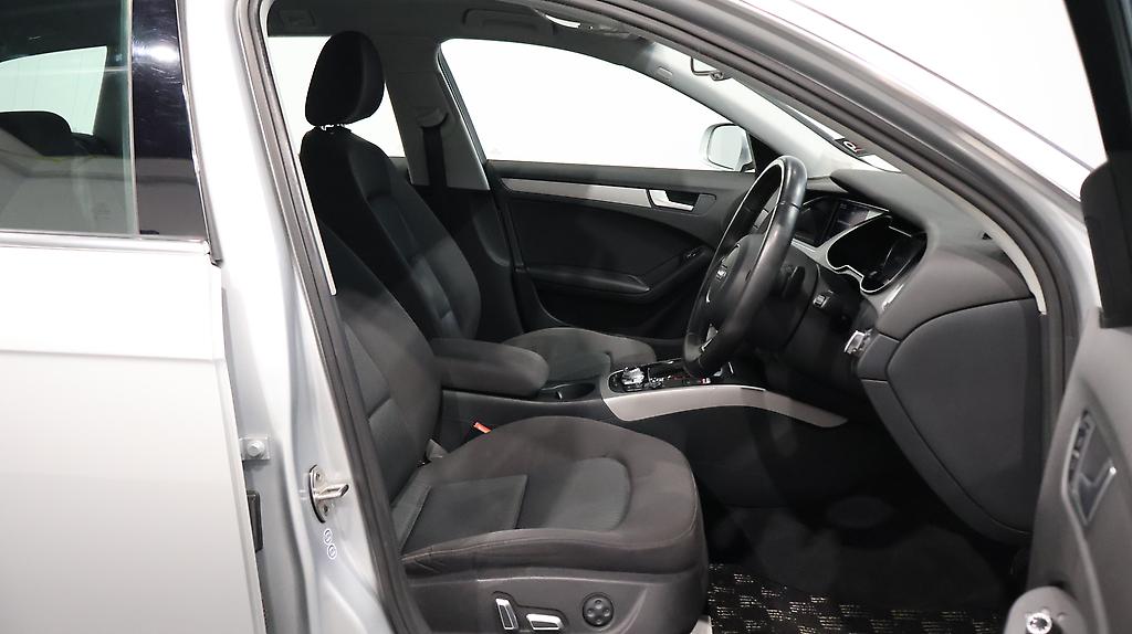 2012 Audi A4 Avant 2.0T Quattro 4WD image 327858