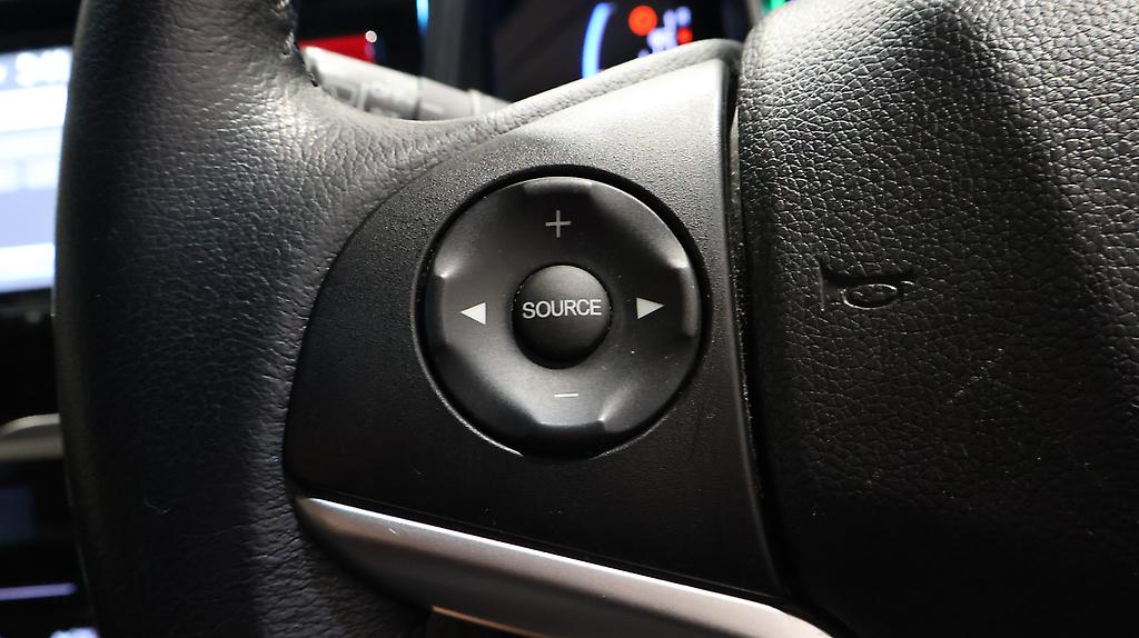 2015 Honda Fit Hybrid L-Package image 327799