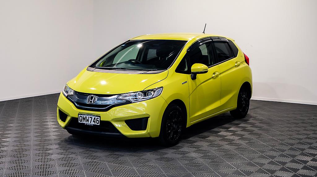 2013 Honda Fit Black Alloy Wheels image 330665