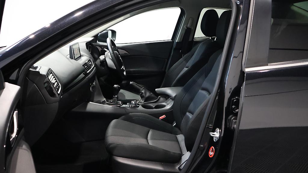 2014 Mazda Axela 15S – 6sp Manual image 327318