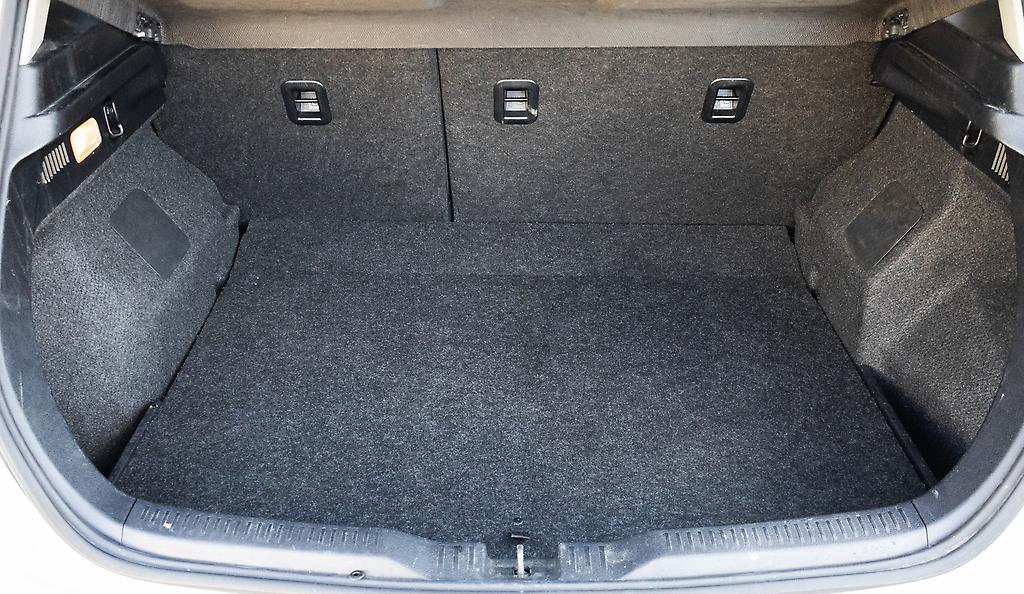 2012 Toyota Auris Sporty look Push start image 329245