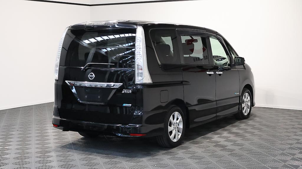 2013 Nissan Serena Hybrid Highway Star S image 329801