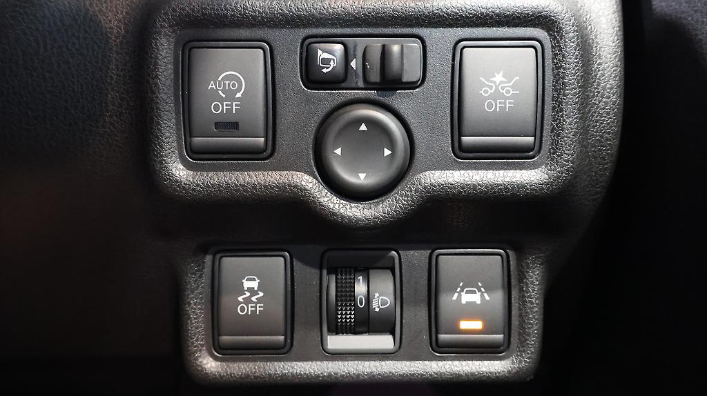 2017 Nissan Note Lane Departure Warning image 328842