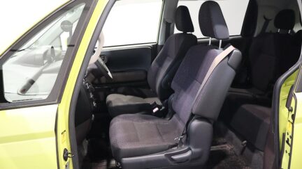 2013 Toyota Spade F Model – Push Button Start image 329583