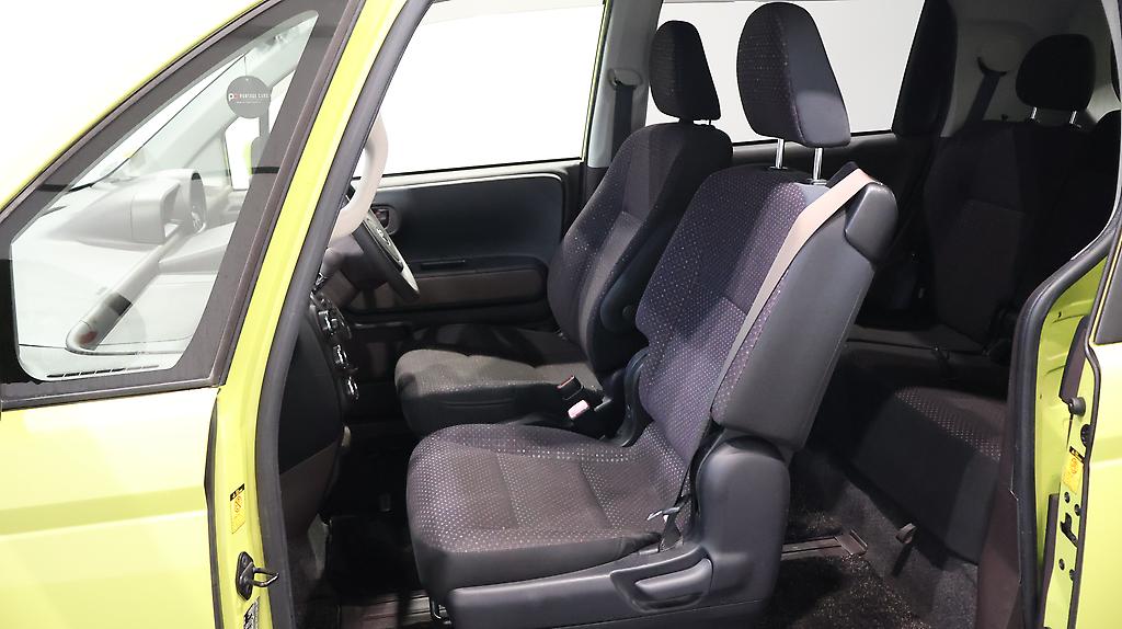 2013 Toyota Spade F Model – Push Button Start image 329583