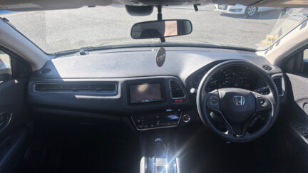 2014 Honda Vezel Hybrid X, Low KMS image 327638