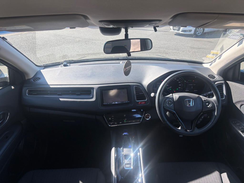 2014 Honda Vezel Hybrid X, Low KMS image 327638