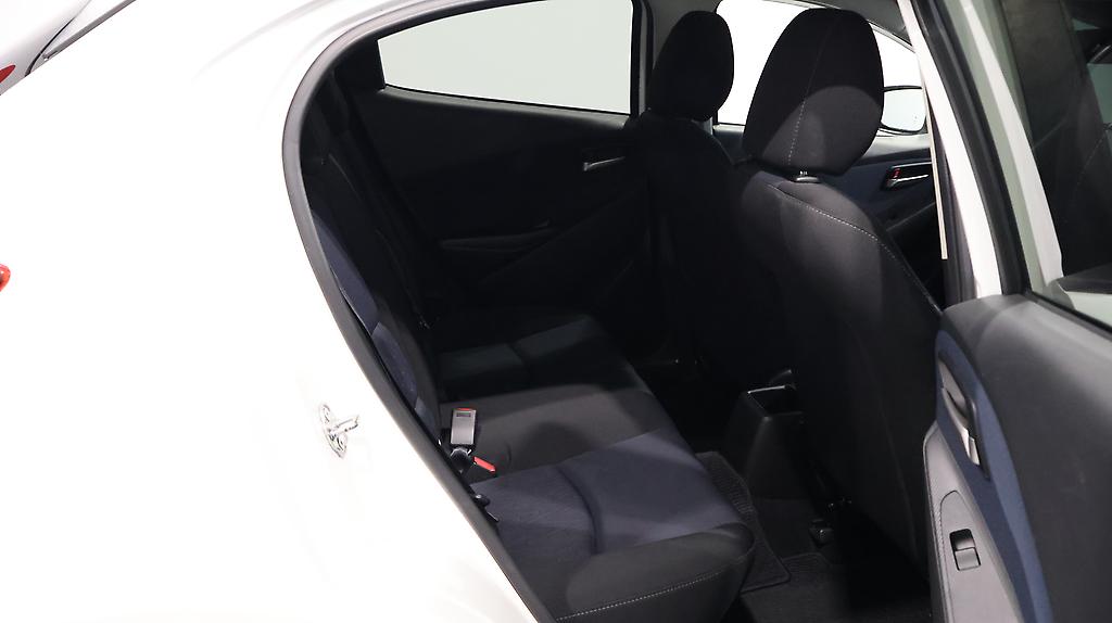 2015 Mazda Demio image 330765