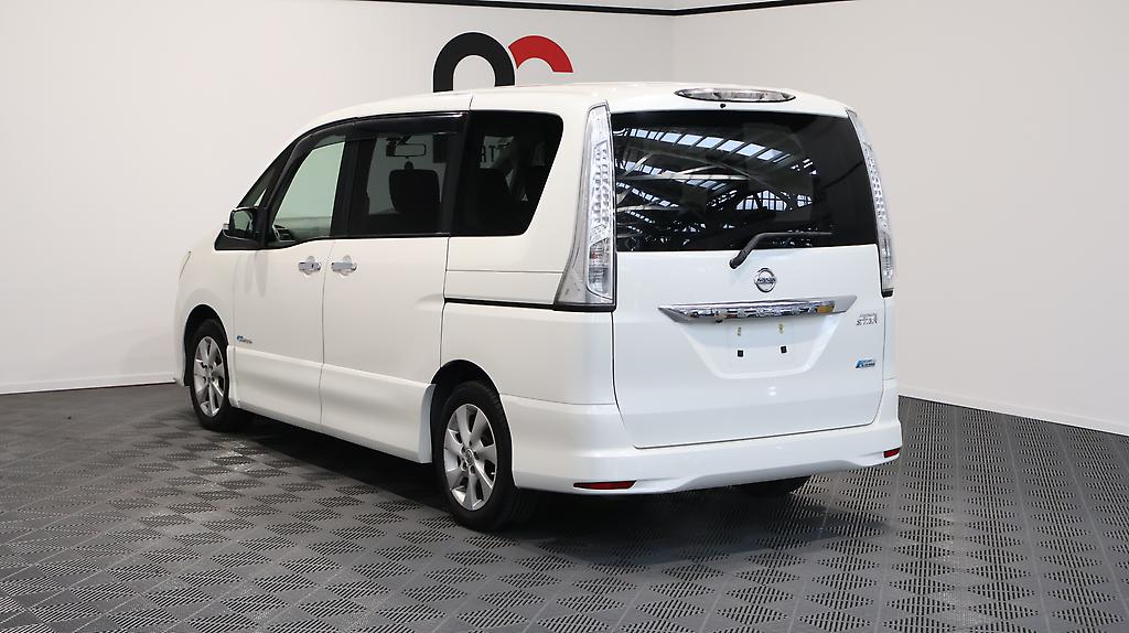 2013 Nissan Serena Highway Star S Hybrid image 328090