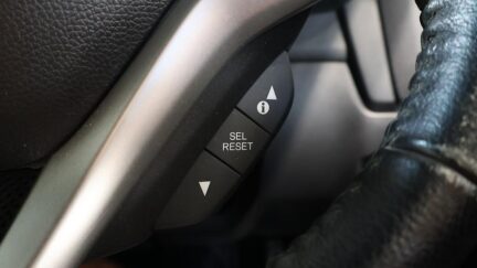 2013 Honda Fit Hybrid S-Package image 328192