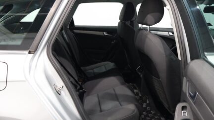 2012 Audi A4 Avant 2.0T Quattro 4WD image 327857