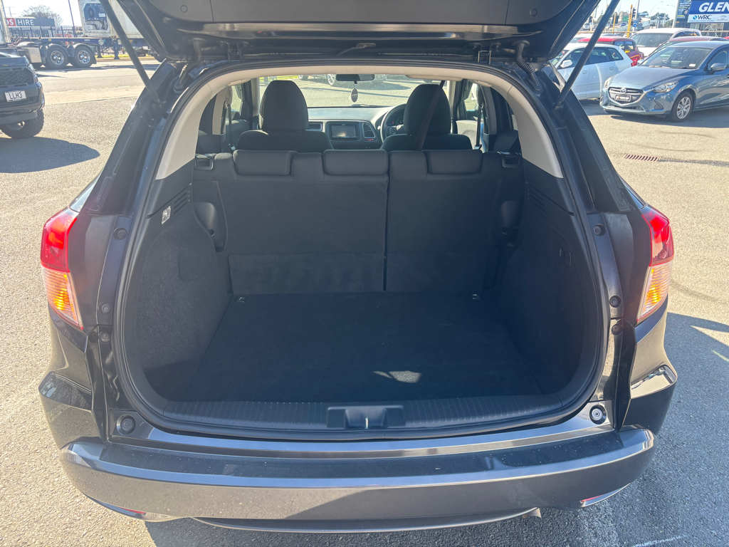 2014 Honda Vezel Hybrid X, Low KMS image 327637