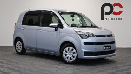 2013 Toyota Spade X – Power Sliding Door easy access image 328109